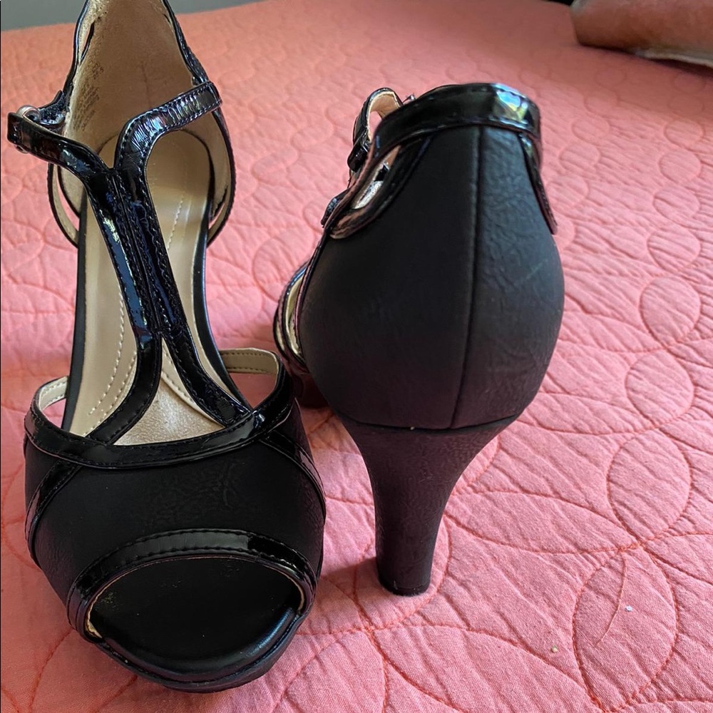 Naturalized heels